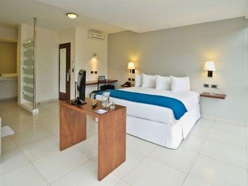 Lp Equipetrol Hotel ซานตาครูซเดอลาเซียร์รา ภายนอก รูปภาพ