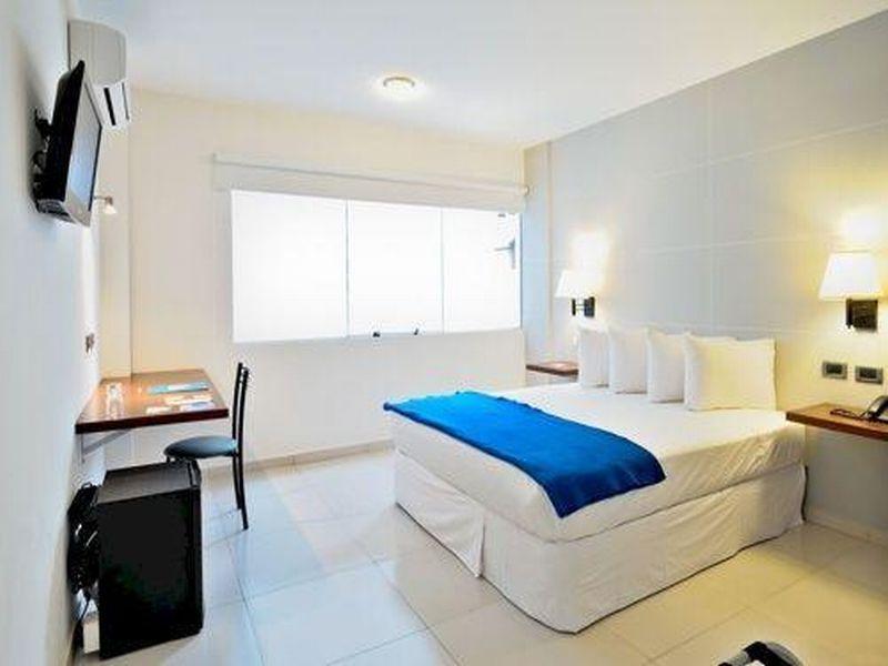 Lp Equipetrol Hotel ซานตาครูซเดอลาเซียร์รา ภายนอก รูปภาพ