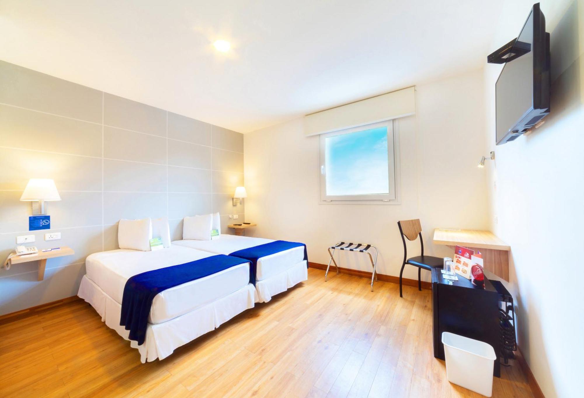 Lp Equipetrol Hotel ซานตาครูซเดอลาเซียร์รา ภายนอก รูปภาพ